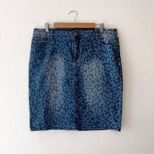 NY&Co Leopard Print Denim Jean Skirt